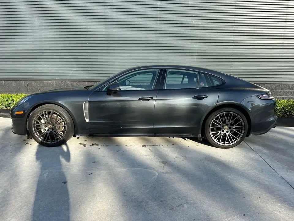 2023 Porsche 971 Panamera - Image 2 of 8