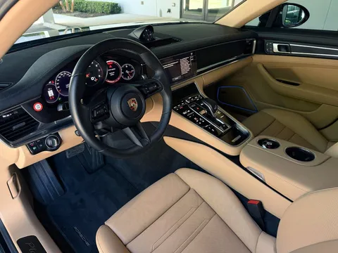 2023 Porsche Panamera Platinum Edition