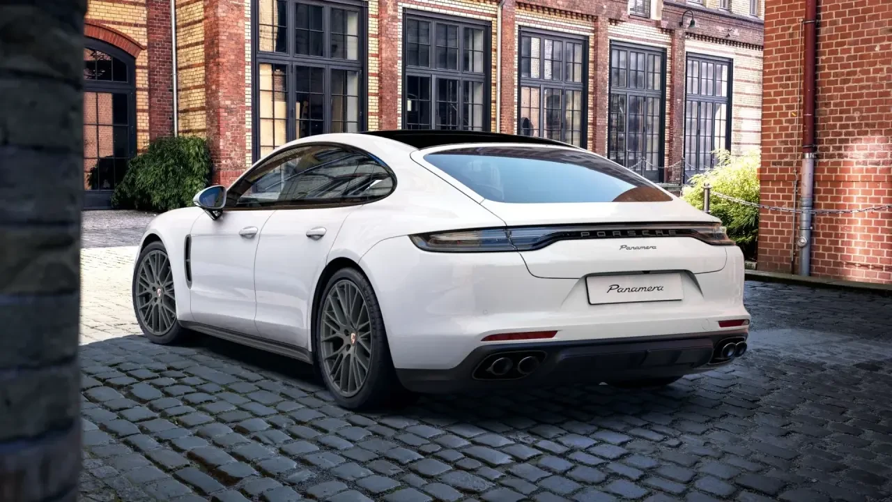 2023 Porsche 971 Panamera - Image 3 of 7
