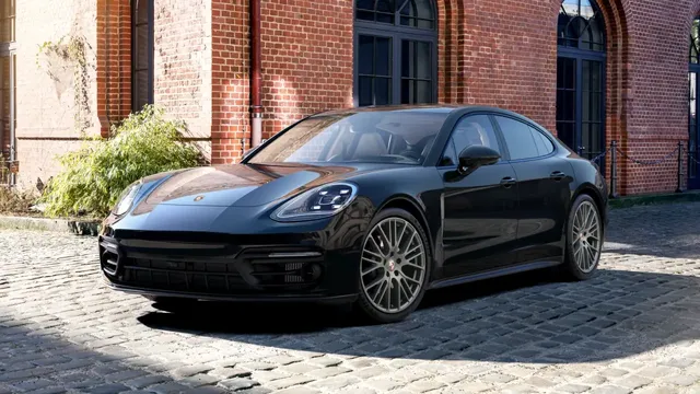2023 Porsche Panamera Platinum Edition