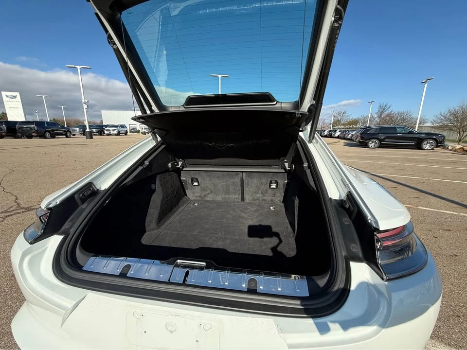 2023 Porsche 971 Panamera - Image 5 of 14