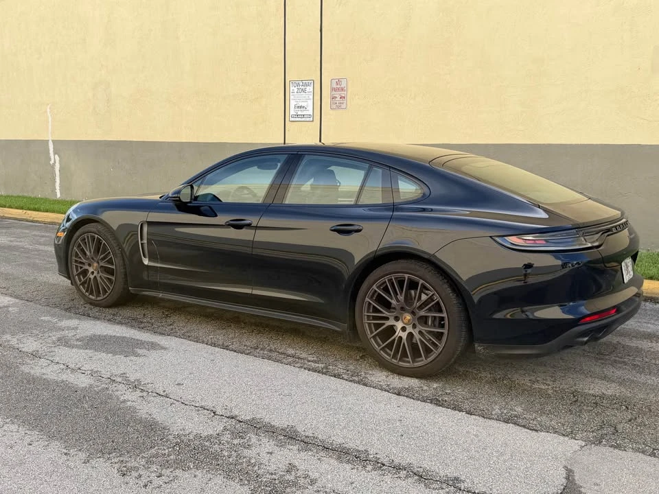 2023 Porsche 971 Panamera - Image 2 of 19