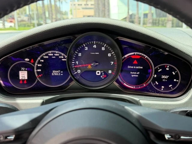 2023 Porsche 971 Panamera - Image 21 of 31