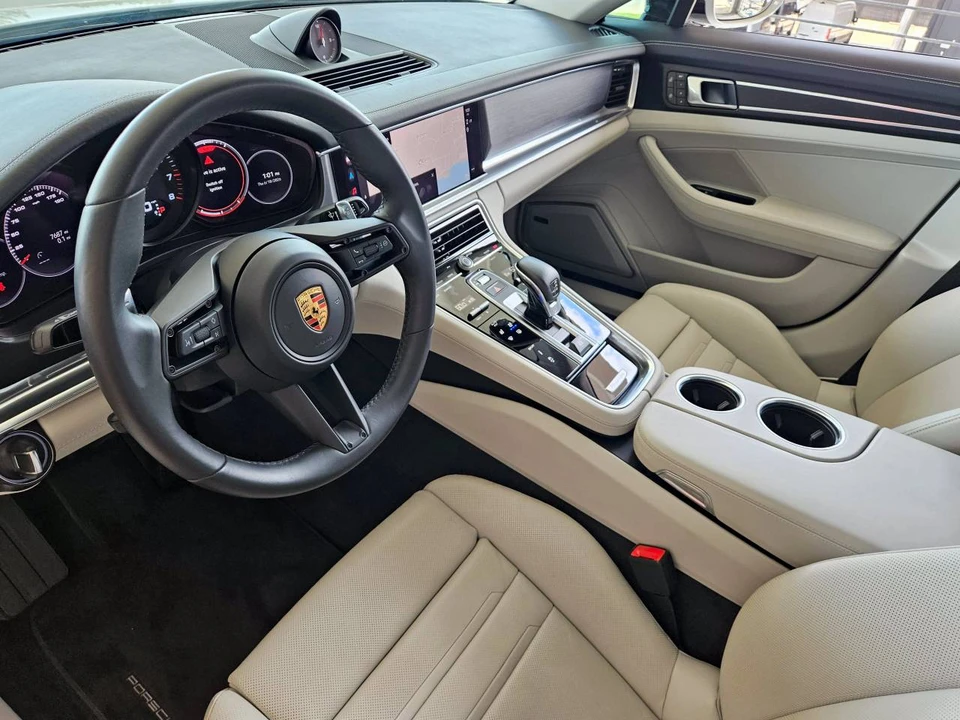 2023 Porsche 971 Panamera - Image 4 of 5