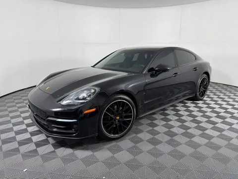 2023 Porsche Panamera Platinum Edition