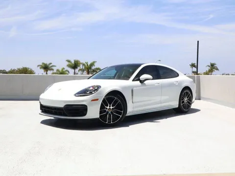 2023 Porsche Panamera Platinum Edition
