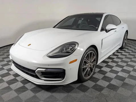 2023 Porsche Panamera Platinum Edition