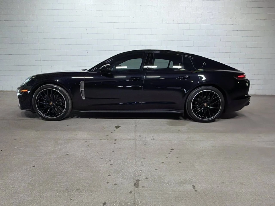 2023 Porsche 971 Panamera - Image 2 of 5