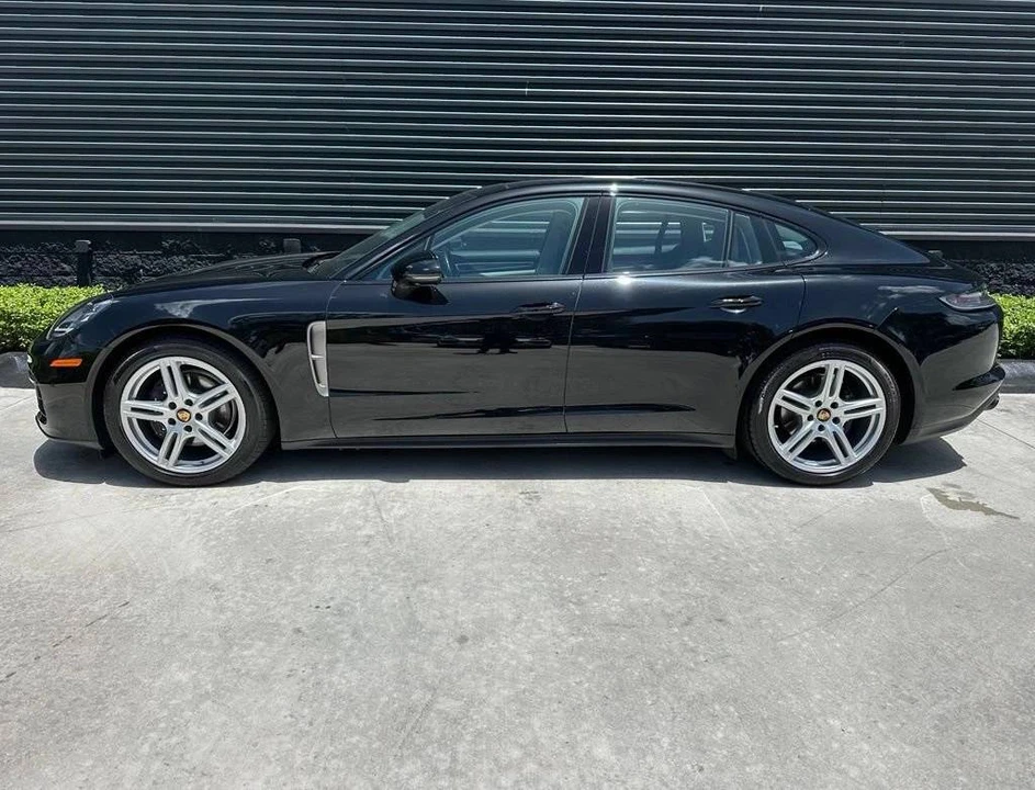 2023 Porsche 971 Panamera - Image 2 of 5