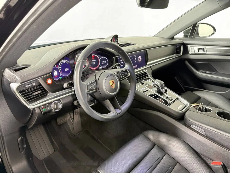 2023 Porsche 971 Panamera - Image 4 of 5