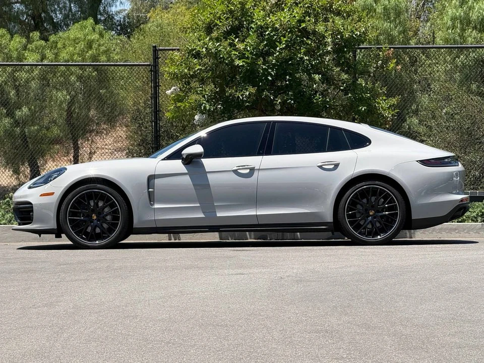 2023 Porsche 971 Panamera - Image 2 of 5