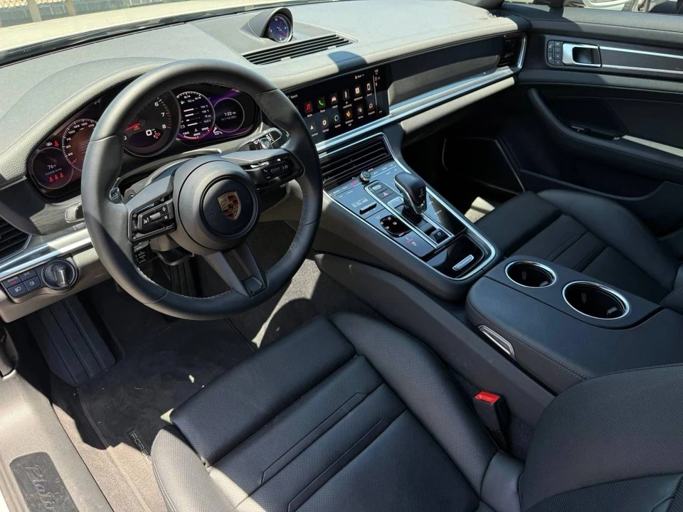 2023 Porsche 971 Panamera - Image 4 of 5