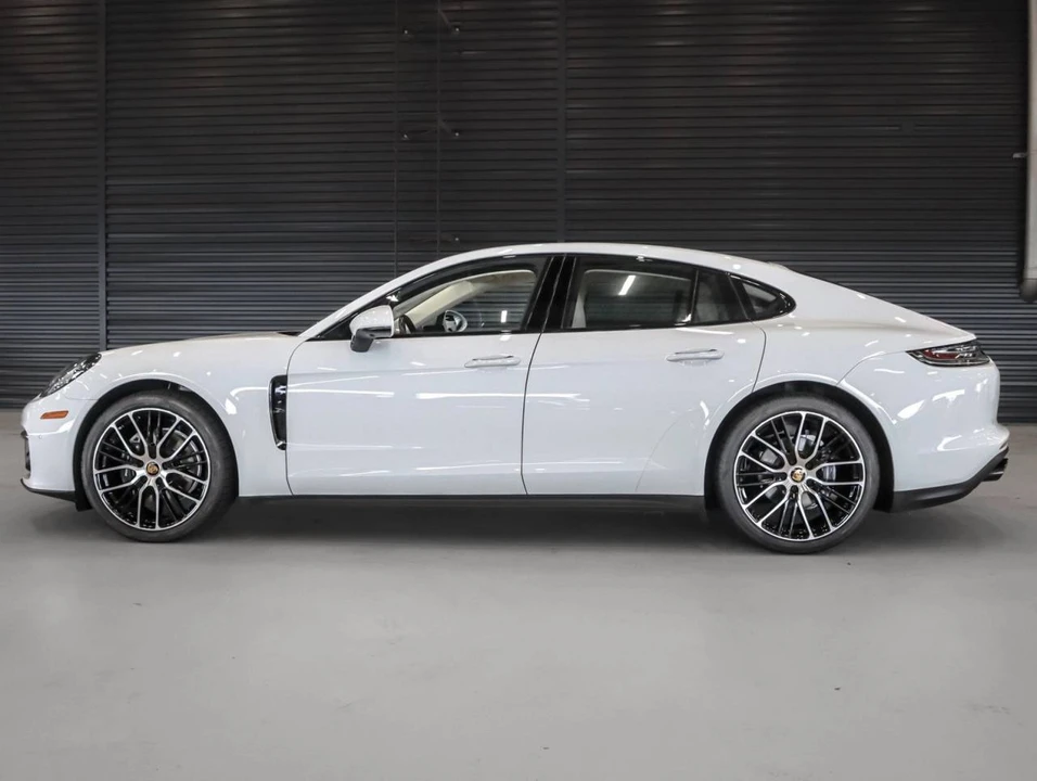 2023 Porsche 971 Panamera - Image 2 of 5