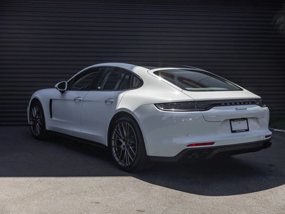 2023 Porsche 971 Panamera - Image 3 of 5