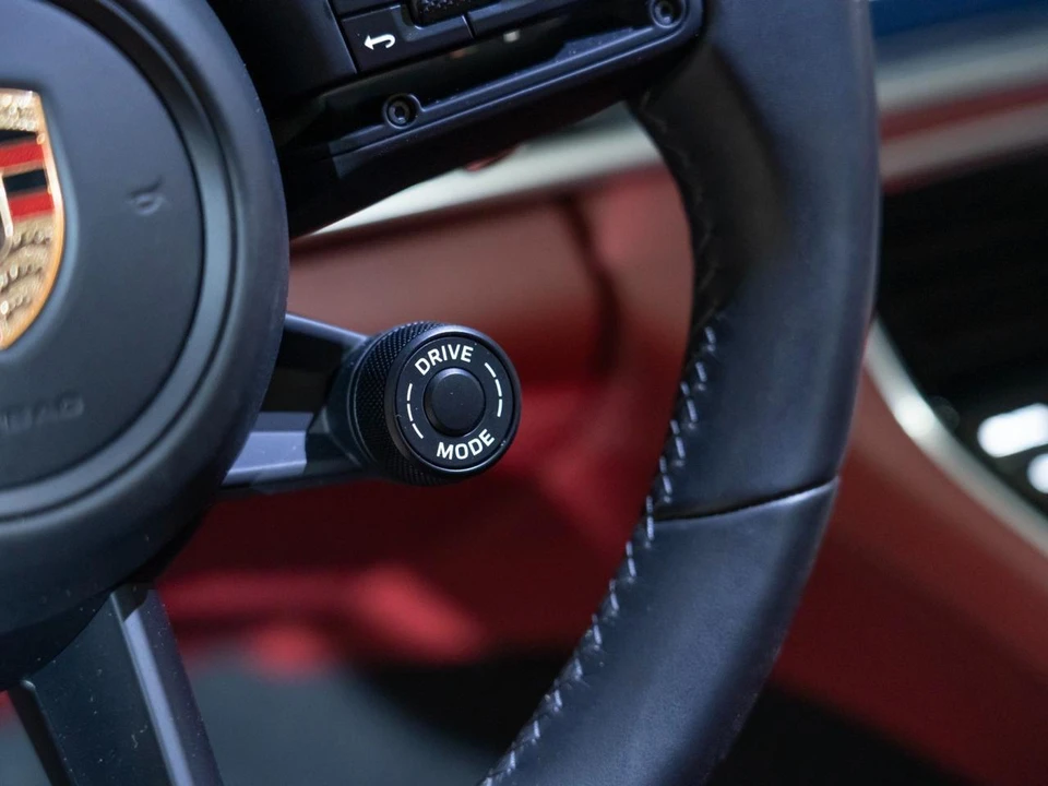 2023 Porsche 971 Panamera - Image 23 of 29