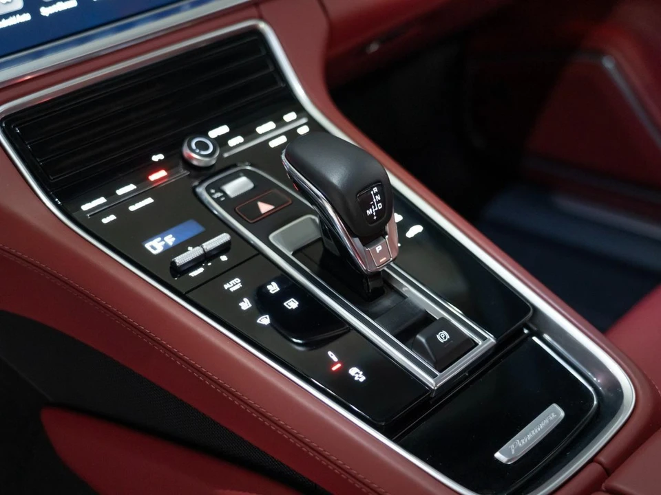 2023 Porsche 971 Panamera - Image 22 of 29