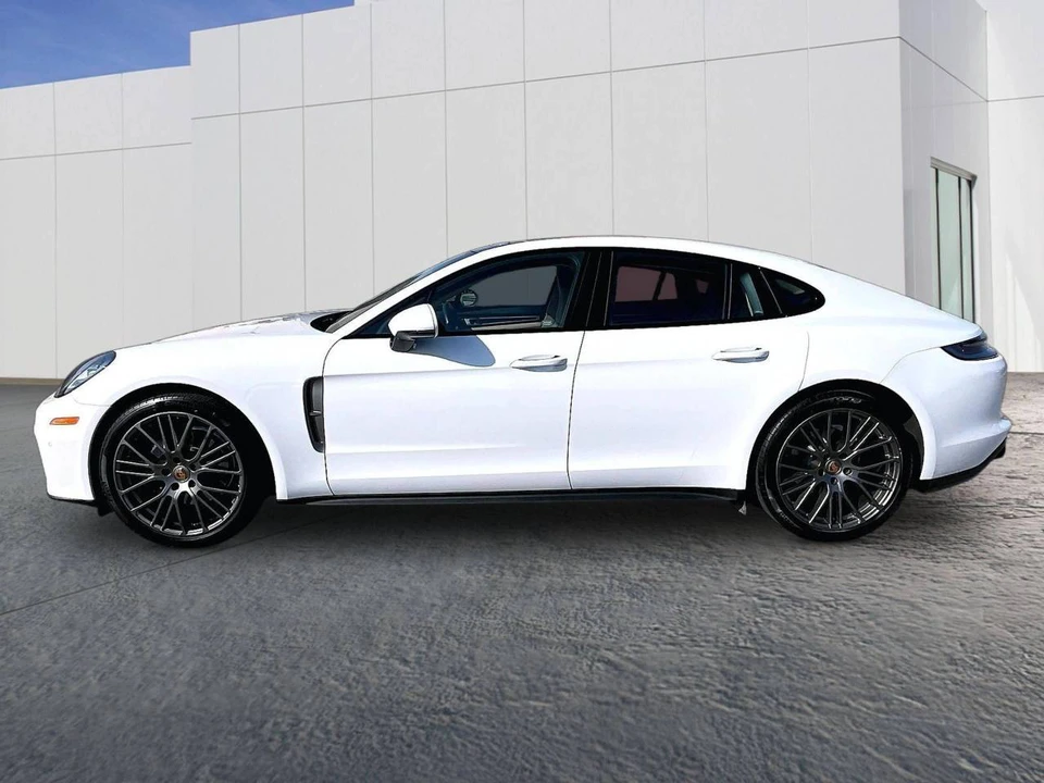 2023 Porsche 971 Panamera - Image 2 of 5