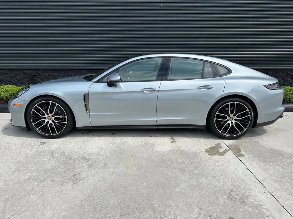 2023 Porsche 971 Panamera - Image 2 of 5