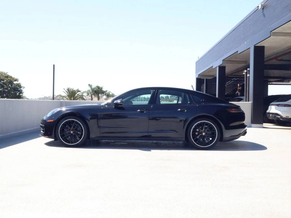 2023 Porsche 971 Panamera - Image 2 of 5