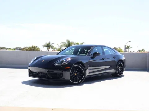 2023 Porsche Panamera Platinum Edition