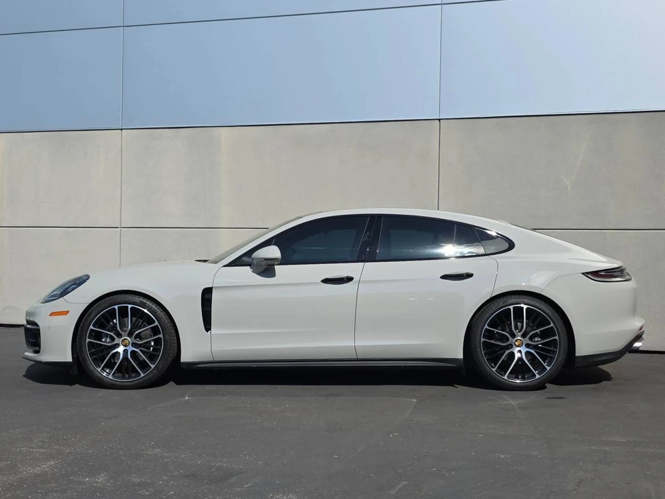 2023 Porsche 971 Panamera - Image 2 of 5