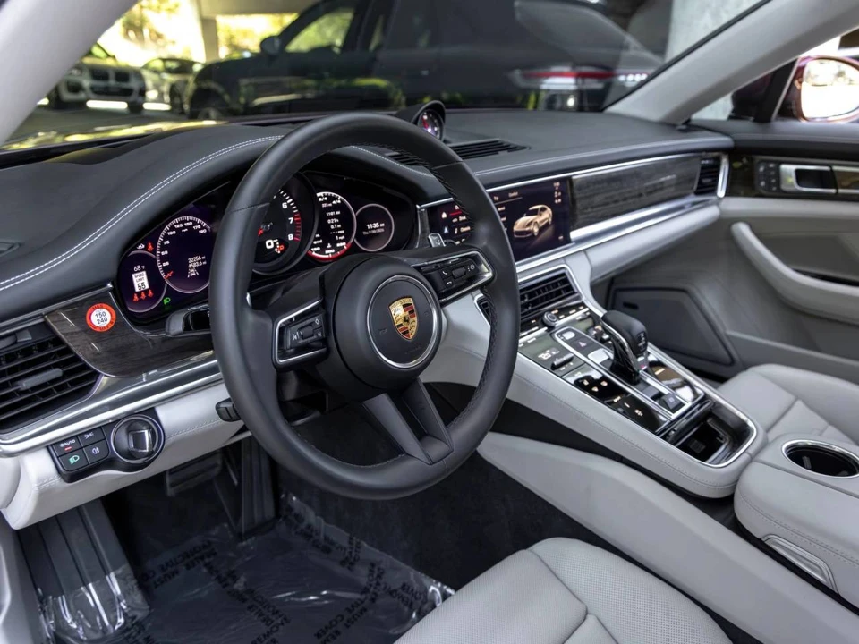 2023 Porsche 971 Panamera - Image 4 of 5
