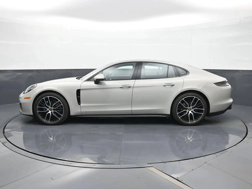 2023 Porsche 971 Panamera - Image 2 of 5