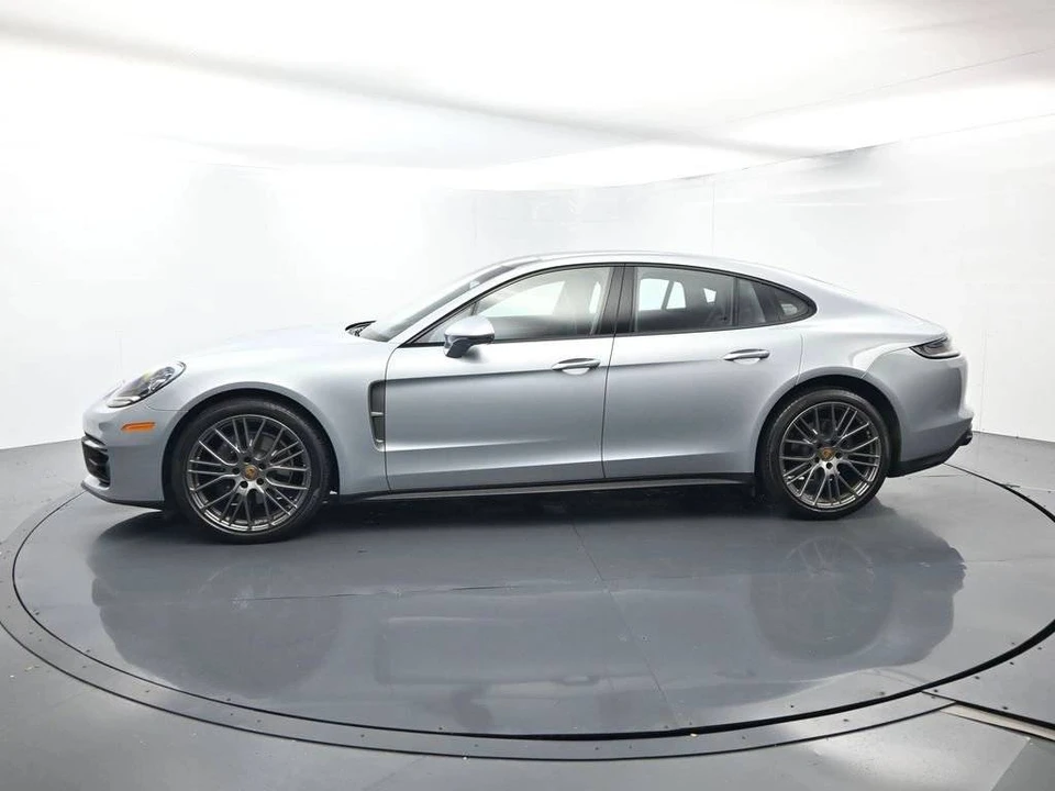 2023 Porsche 971 Panamera - Image 2 of 5