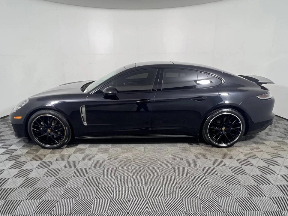 2023 Porsche 971 Panamera - Image 2 of 5