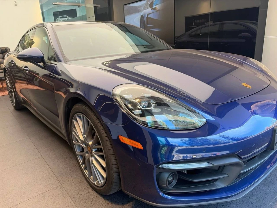 2023 Porsche Panamera - Image 3 of 4