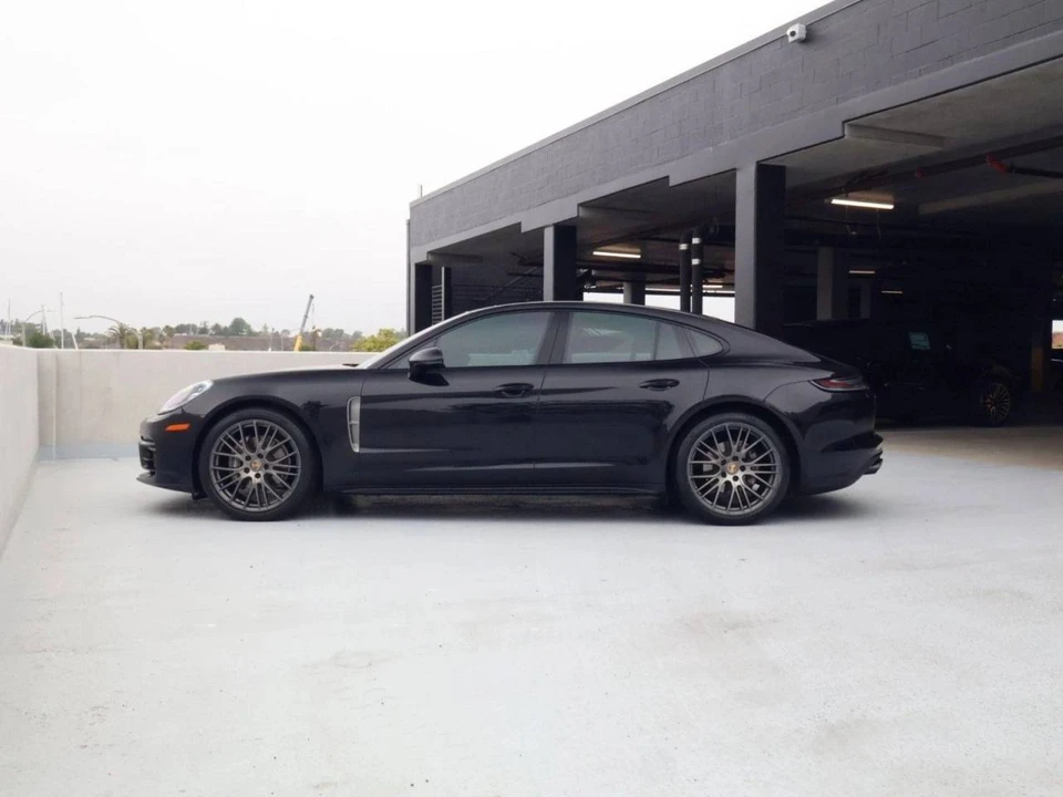 2023 Porsche 971 Panamera - Image 2 of 5