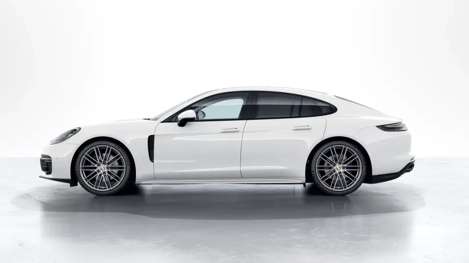 2023 Porsche 971 Panamera - Image 15 of 30
