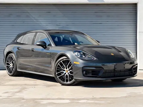 2023 Porsche Panamera Sport Turismo 4S E-Hybrid