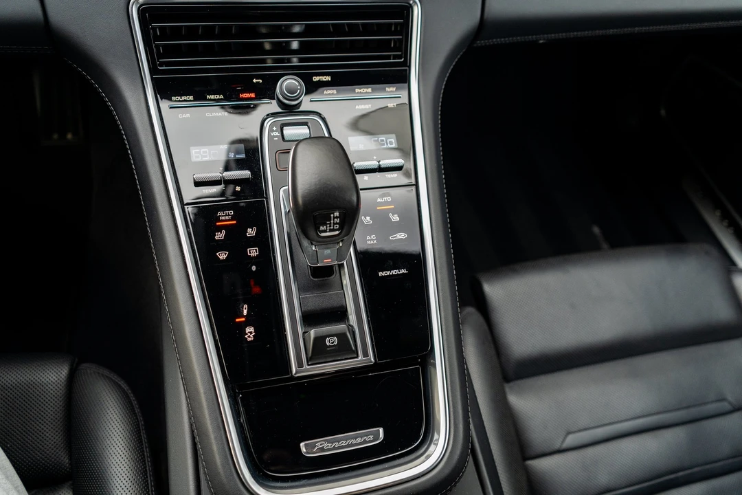 2023 Porsche 971 Panamera Turbo - Image 31 of 31