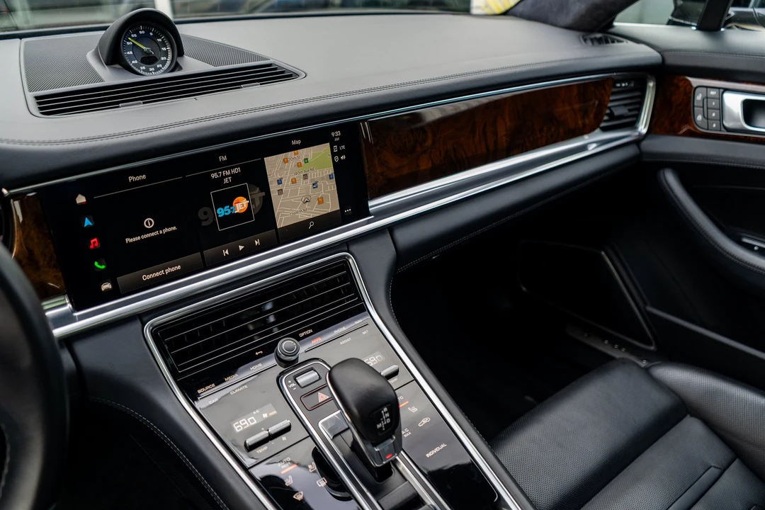 2023 Porsche 971 Panamera Turbo - Image 16 of 31