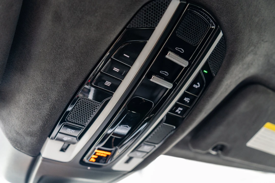 2023 Porsche 971 Panamera Turbo - Image 18 of 31
