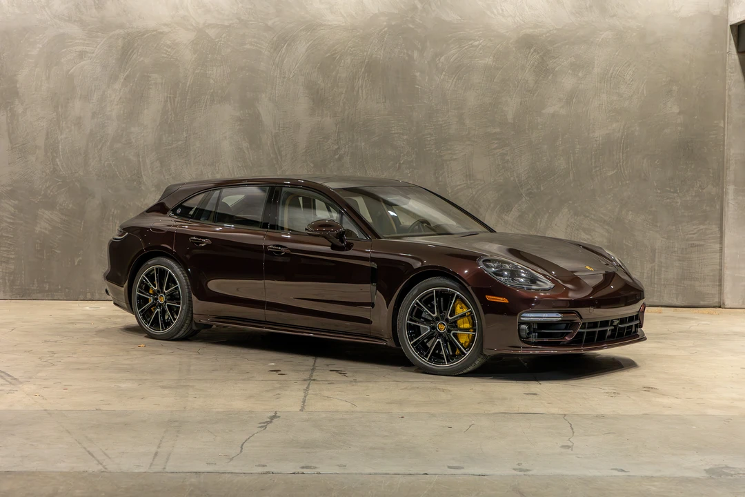 2023 Porsche 971 Panamera Sport Turismo - Image 22 of 31