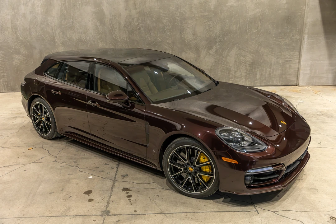 2023 Porsche 971 Panamera Sport Turismo - Image 18 of 31