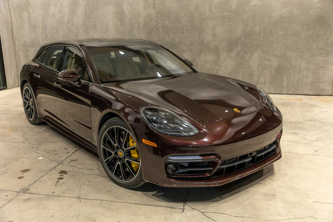 2023 Porsche 971 Panamera Sport Turismo - Image 16 of 31