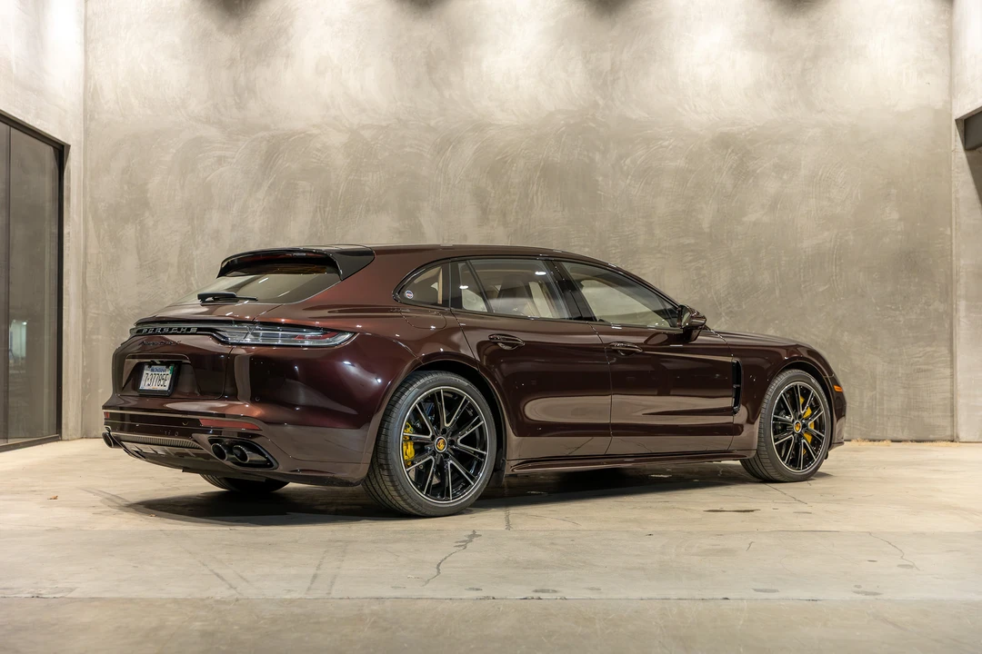 2023 Porsche 971 Panamera Sport Turismo - Image 31 of 31