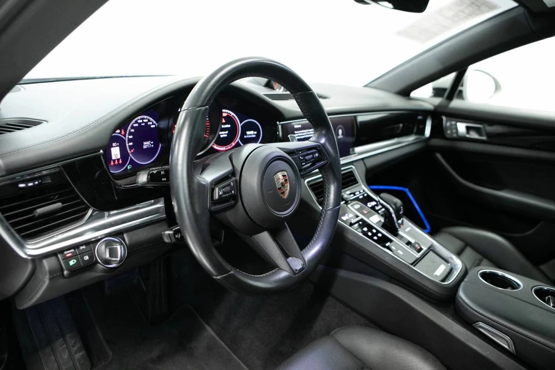 2023 Porsche 971 Panamera - Image 4 of 5