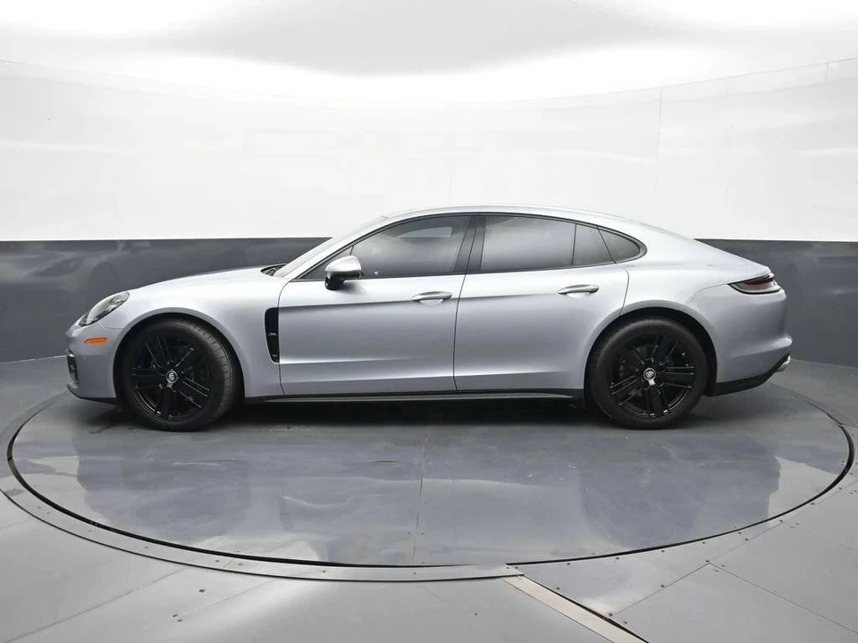 2023 Porsche 971 Panamera - Image 2 of 5