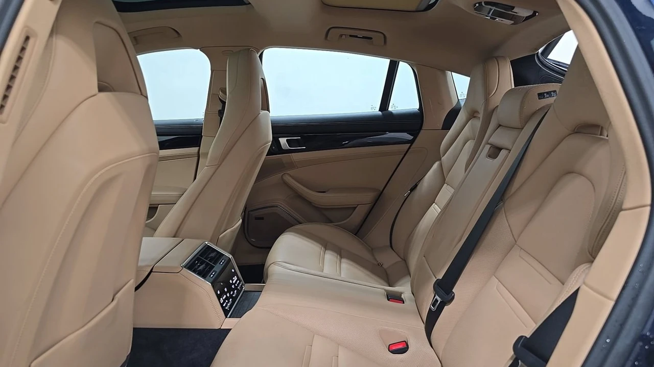 2023 Porsche 971 Panamera - Image 9 of 10