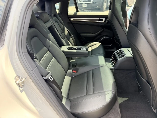 2023 Porsche 971 Panamera - Image 18 of 24