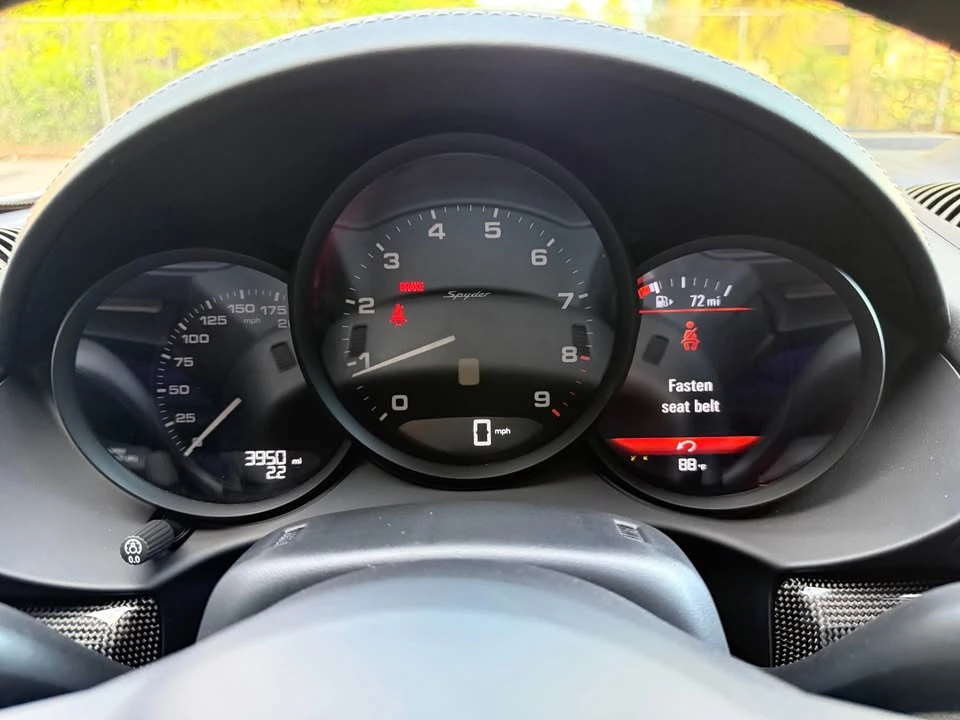 2023 Porsche 718 Boxster Spyder - Image 17 of 19