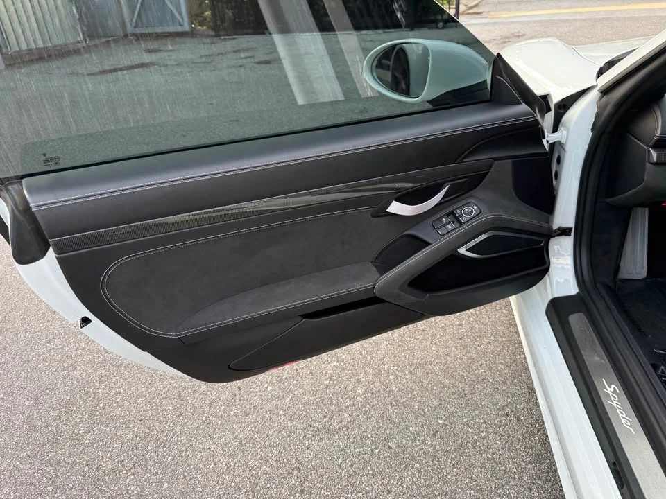 2023 Porsche 718 Boxster Spyder - Image 12 of 19
