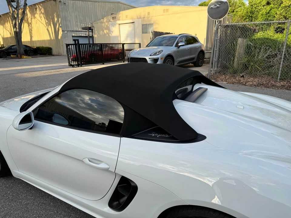 2023 Porsche 718 Boxster Spyder - Image 9 of 19