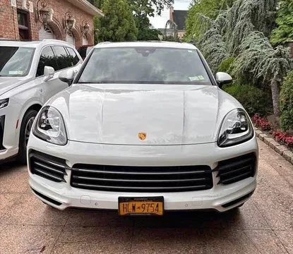 2023 Porsche Cayenne Coupe