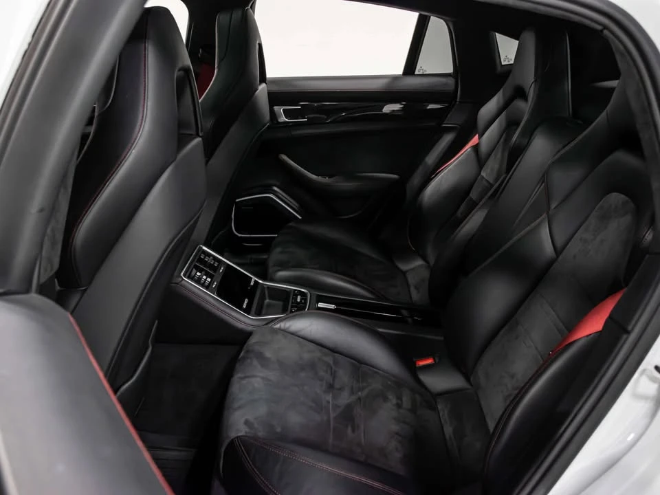 2023 Porsche 971 Panamera GTS - Image 17 of 20