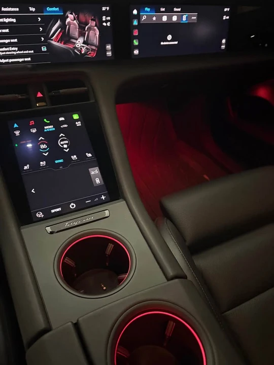 2023 Porsche Taycan - Image 8 of 15